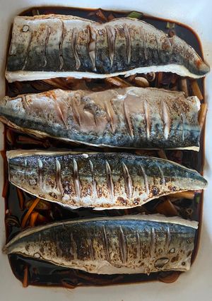 A picture of Omikuji Mackerel soused in Nanban.