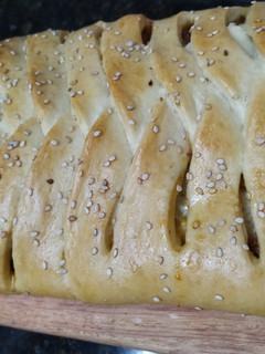 Una foto de Pan relleno de carne❣️