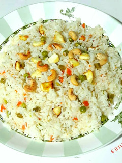 पनीर वेज पुलाव (paneer veg pulao recipe in Hindi) रेसिपी मुख्य फोटो