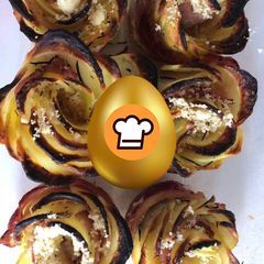A picture of Potato and Bacon Roses.