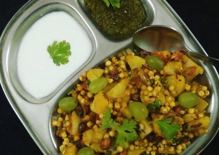 Simple Way to Prepare Quick Sabudaana khichdi