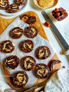A picture of Khajoor Biscuit Roll/ Date Biscuit Roll.