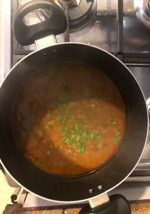 A picture of Red kidney beans curry (Rajma).