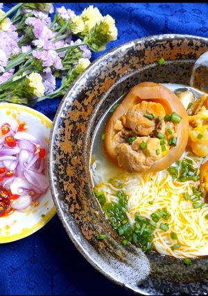 Hình của món Bún giò heo bằng nồi cơm điện.