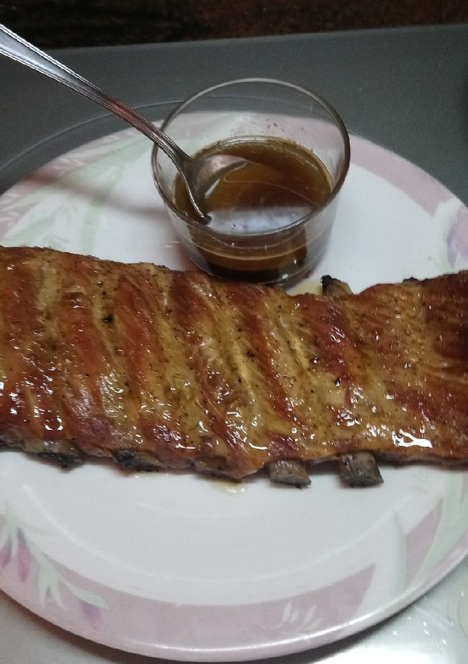 Una foto de Costillas de cerdo, asadas en su jugo