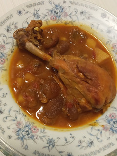 عکسی از دستور خورشت آلو قیسی خانگی و مرغ😍