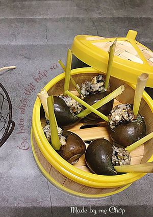 Hình của món Ốc bươu nhồi thịt hấp sả.
