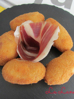 Una foto de Croquetas de jamón ibérico