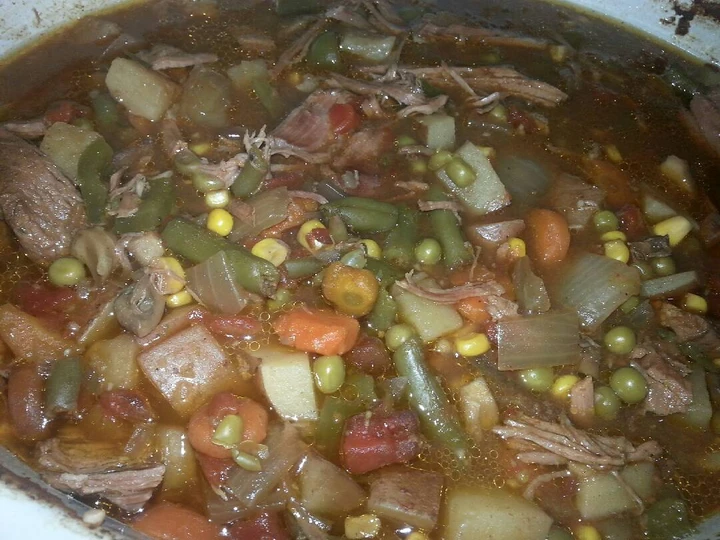 Recipe Crock pot beef roast (lots and lots of veggies) the So Delicious Can spoil the tongue