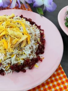 عکسی از دستور رشته پلو با سینه مرغ