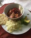 Frijol colorado con costilla de cerdo