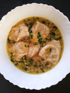 A picture of Veg Wonton soup.