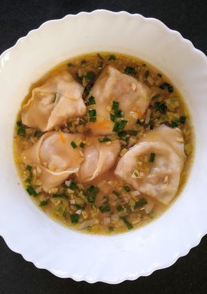 A picture of Veg Wonton soup.