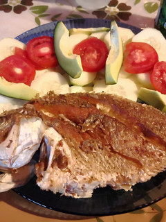 Una foto de Mojarra frita
