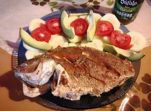 Una foto de Mojarra frita