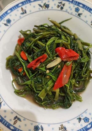 Foto resep Tumis kangkung terasi cabe merah