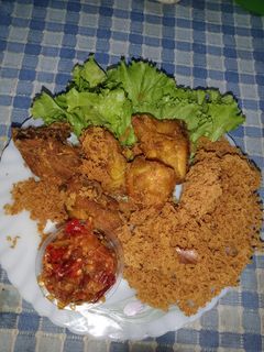 Foto resep Ayam Goreng Kremes kres kres