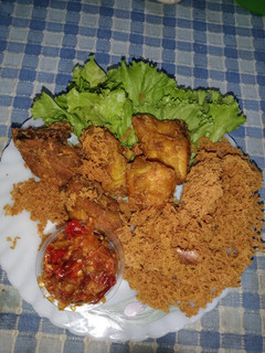 Foto resep Ayam Goreng Kremes kres kres