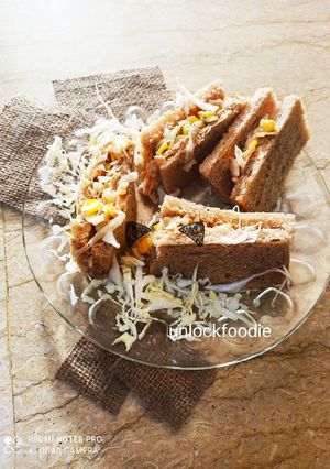 A picture of Veg Mayo Sandwich.