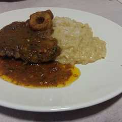 A picture of Osobuco a la milanesa.