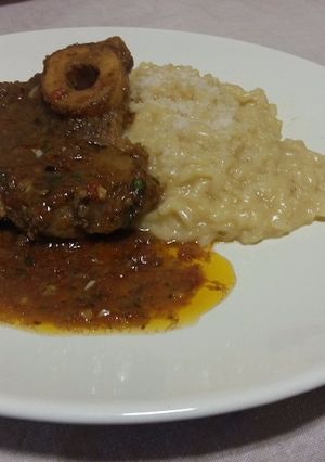Una foto de Osobuco a la milanesa