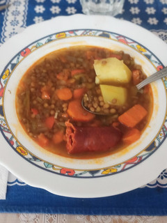 Una foto de 🍽️👌🏼Lentejas muy fáciles
