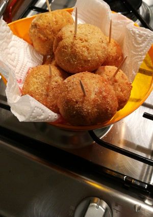 A picture of Fried Rice Balls.