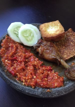 Foto resep Sambal Penyetan Surabaya