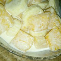 A picture of Pawpaw and banana delight.