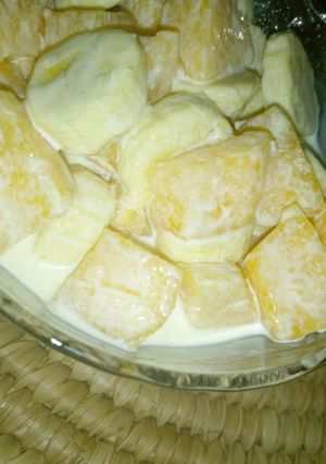 A picture of Pawpaw and banana delight.