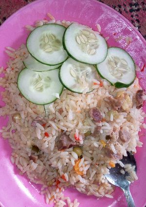 A picture of Jollof rice.