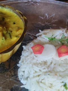 मेथी बेसन कढ़ी (methi besan kadhi recipe in Hindi) रेसिपी मुख्य फोटो