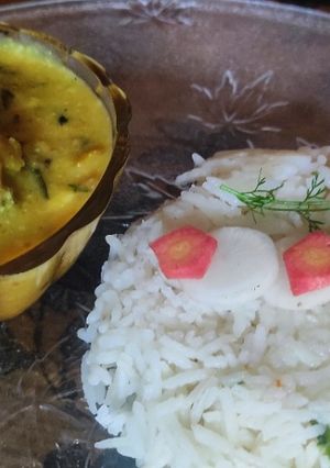 मेथी बेसन कढ़ी (methi besan kadhi recipe in Hindi) रेसिपी मुख्य फोटो