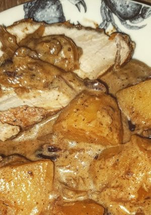 Une photo de Longe de porc, sauce moutarde et airelles