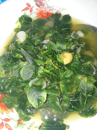 Cara Mudah Menyiapkan Resep  Sayur bening daun katuk (Asi Booster) yang Enak Banget, Bisa Manjain Lidah