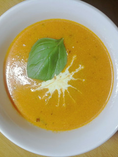A picture of Roasted tomato soup.