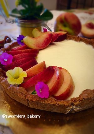 Foto di Crostata con gelee alle pesche e panna cotta
