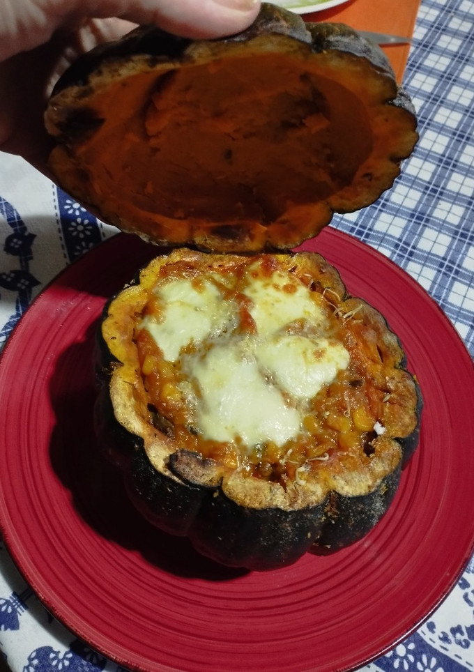 Una foto de Cabutia relleno con carne vacuna y más