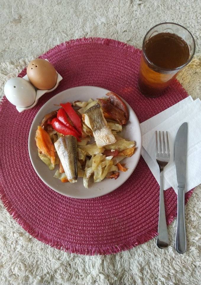 Риба з овочами