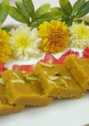 A picture of Besan burfi.