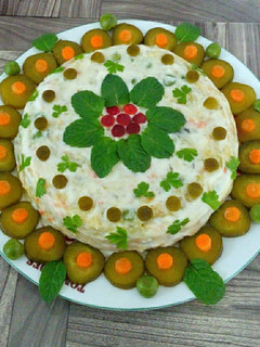 عکسی از دستور الویه با تزئین ساده