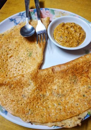 हाय प्रोटीन अडई विथ रेड चटणी (Adai With Red Chutney Recipe In Marathi) रेसिपी चे मुख्य फोटो 
