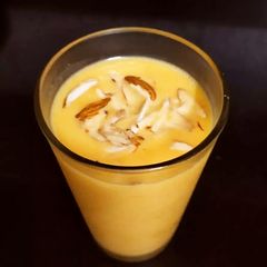 A picture of Mango Milkshake.