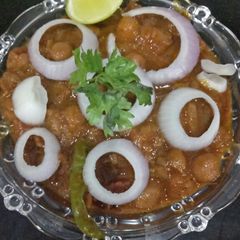 A picture of Pindi chole.