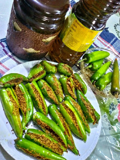 हरी मिर्च का अचार (Hari mirch ka achar recipe in hindi) रेसिपी मुख्य फोटो