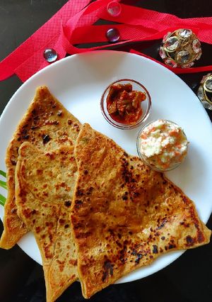 A picture of Gobhi Paratha.