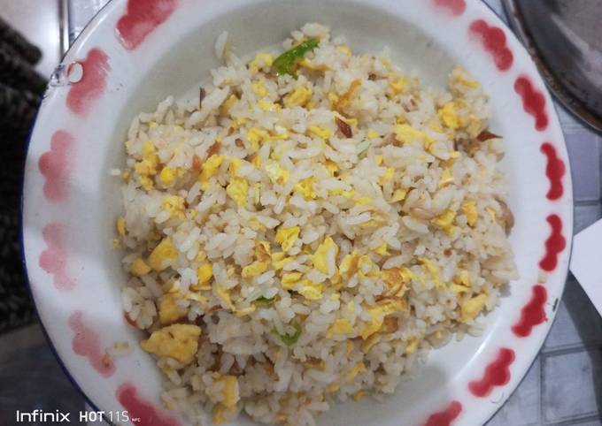 Cara bikin Nasi goreng Jawa dengan bumbu simpel