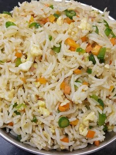 எக் ஃப்ரைட் ரைஸ் / Egg fried rice reciep in tamil செய்முறை முக்கிய புகைப்படம்