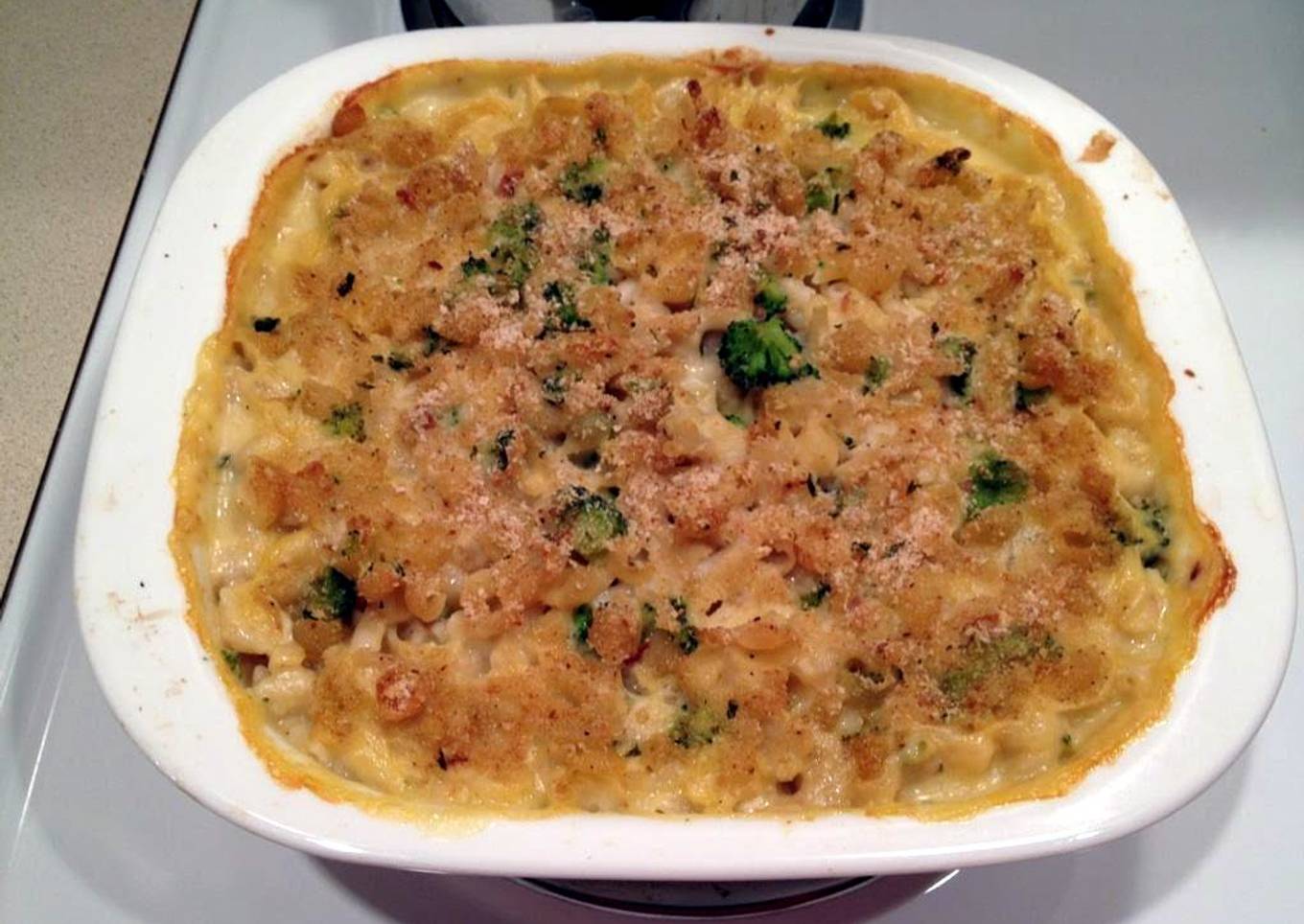 BROCOLLI MAC & CHEESE
