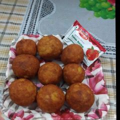 A picture of Bread roll.
